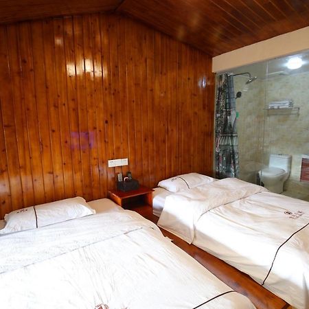 Fenghuang 1St Apartment Extérieur photo