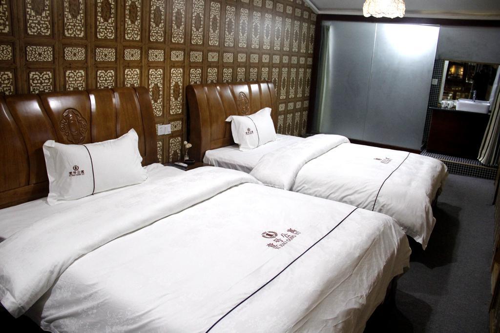 Fenghuang 1St Apartment Extérieur photo