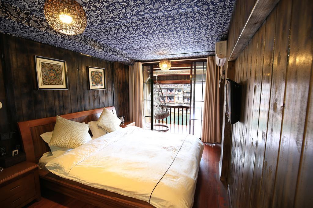 Fenghuang 1St Apartment Extérieur photo