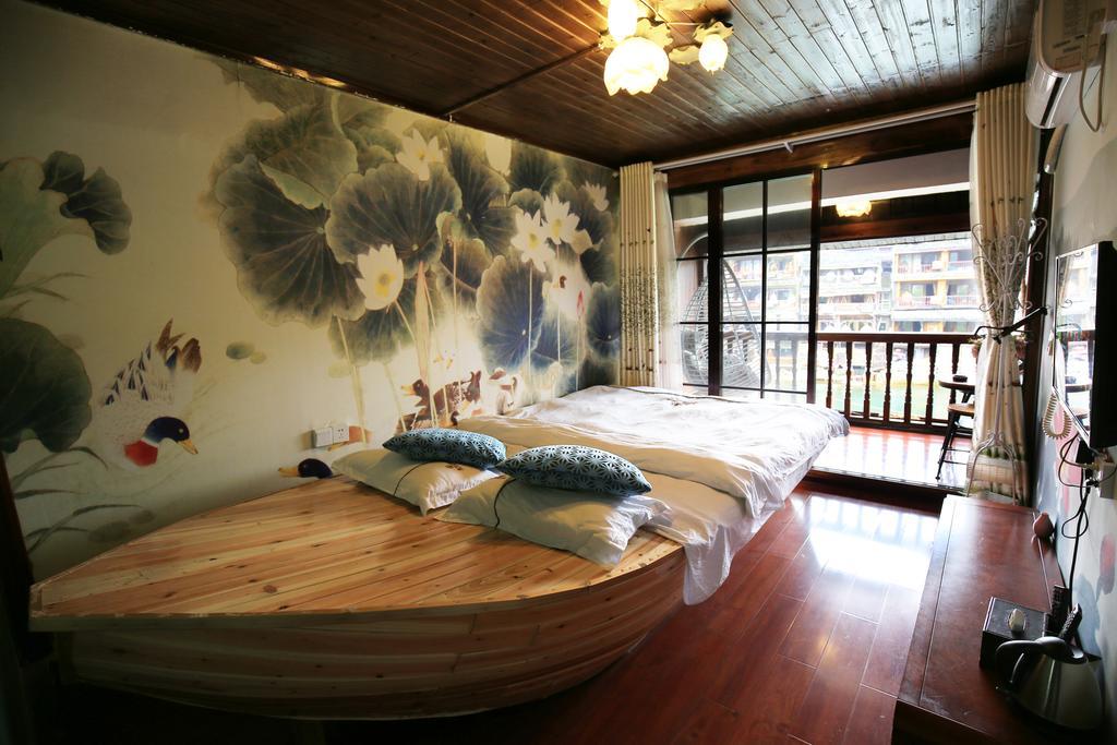 Fenghuang 1St Apartment Extérieur photo