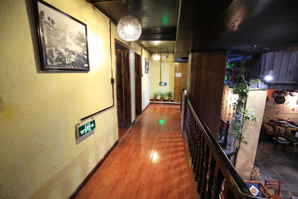 Fenghuang 1St Apartment Extérieur photo