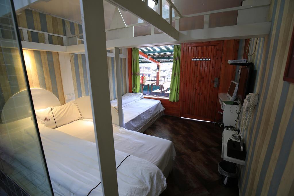 Fenghuang 1St Apartment Extérieur photo