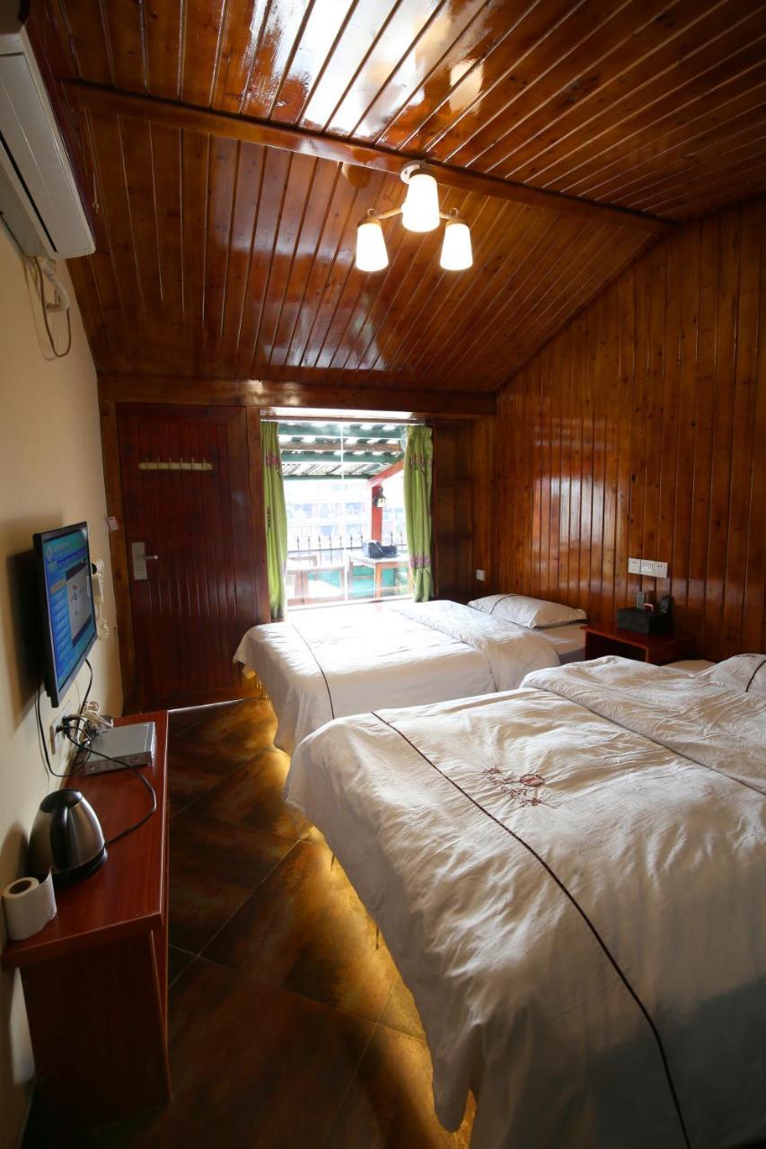Fenghuang 1St Apartment Extérieur photo
