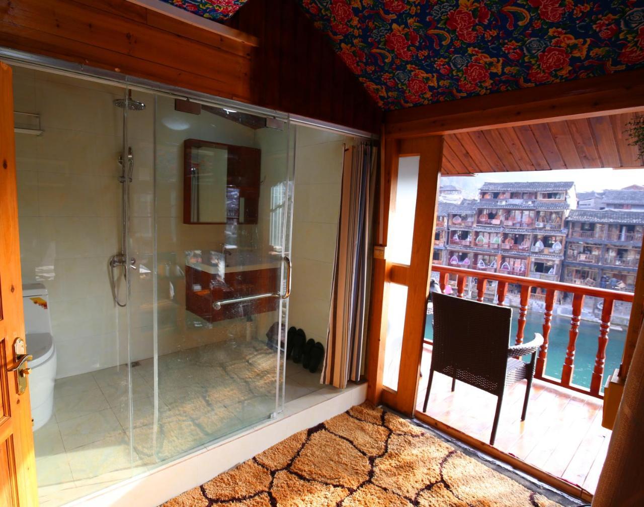 Fenghuang 1St Apartment Extérieur photo