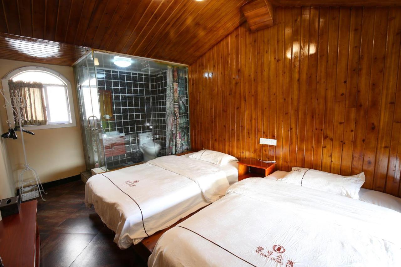 Fenghuang 1St Apartment Extérieur photo