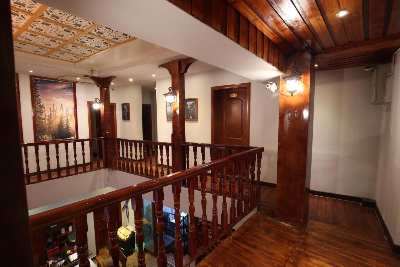 Fenghuang 1St Apartment Extérieur photo