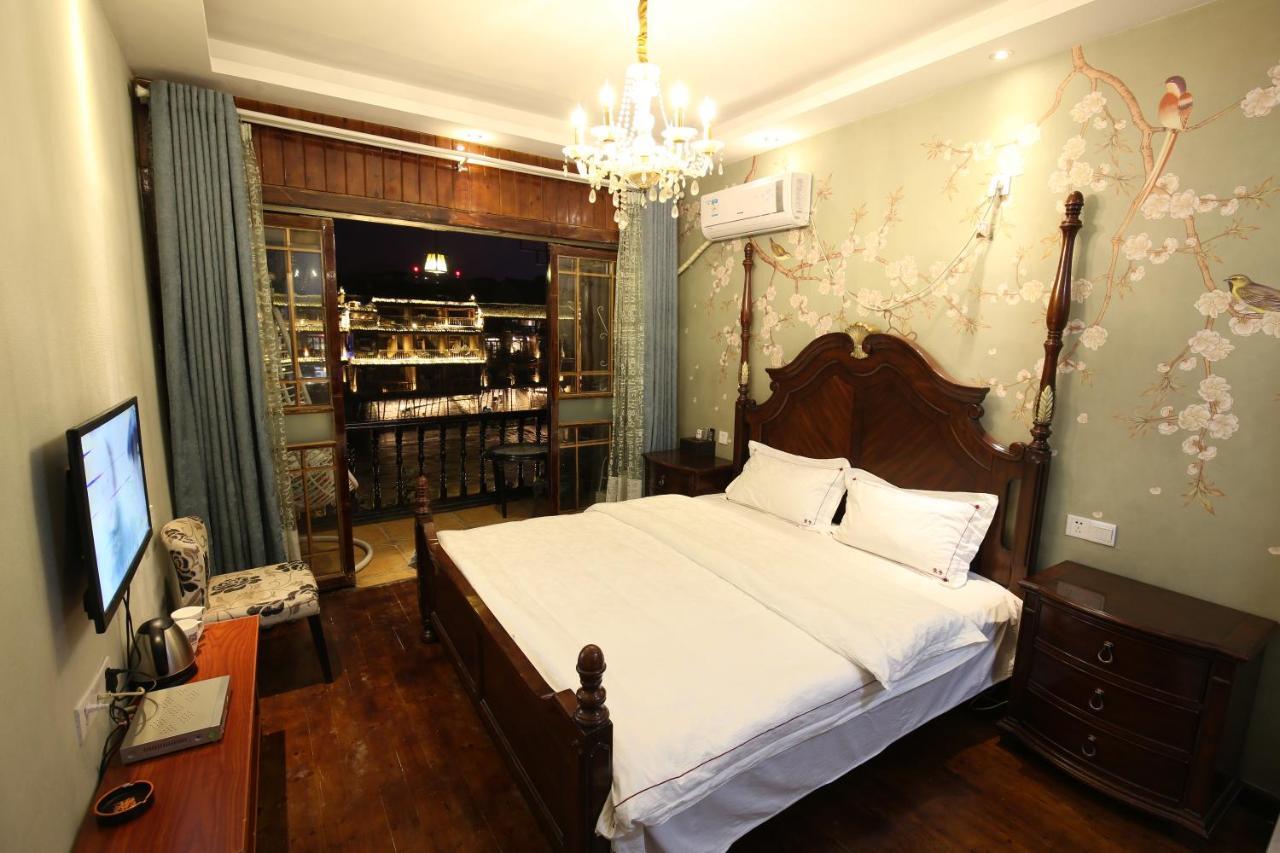 Fenghuang 1St Apartment Extérieur photo